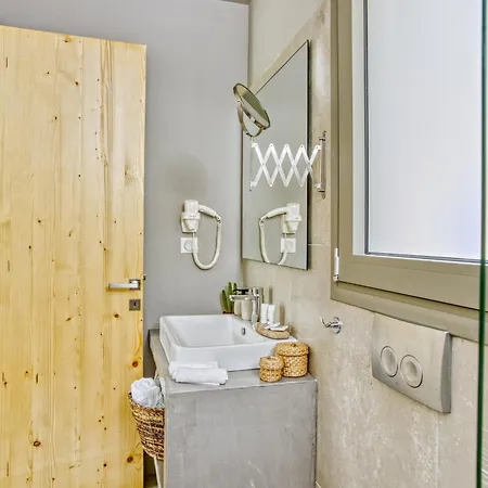 Kumquart Estate- Orange Jaktstuga Aspiotades